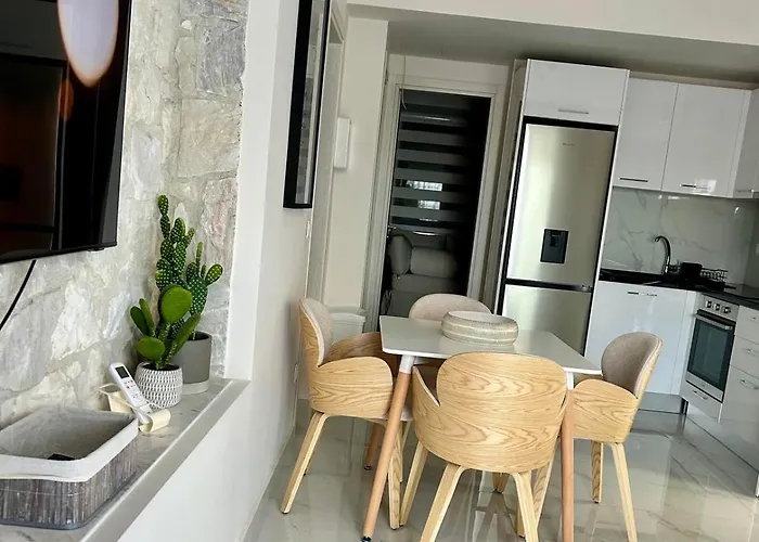 Fabianolux Chaniotis